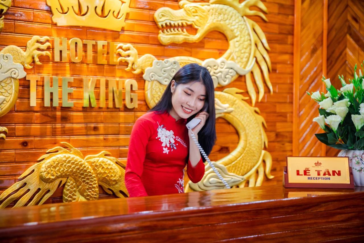 Theking Hotel Huong Gia Esterno foto