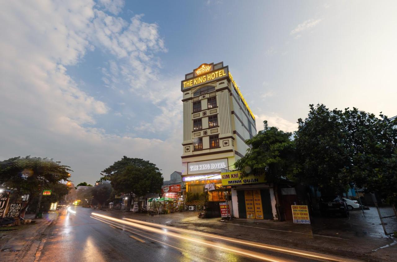 Theking Hotel Huong Gia Esterno foto