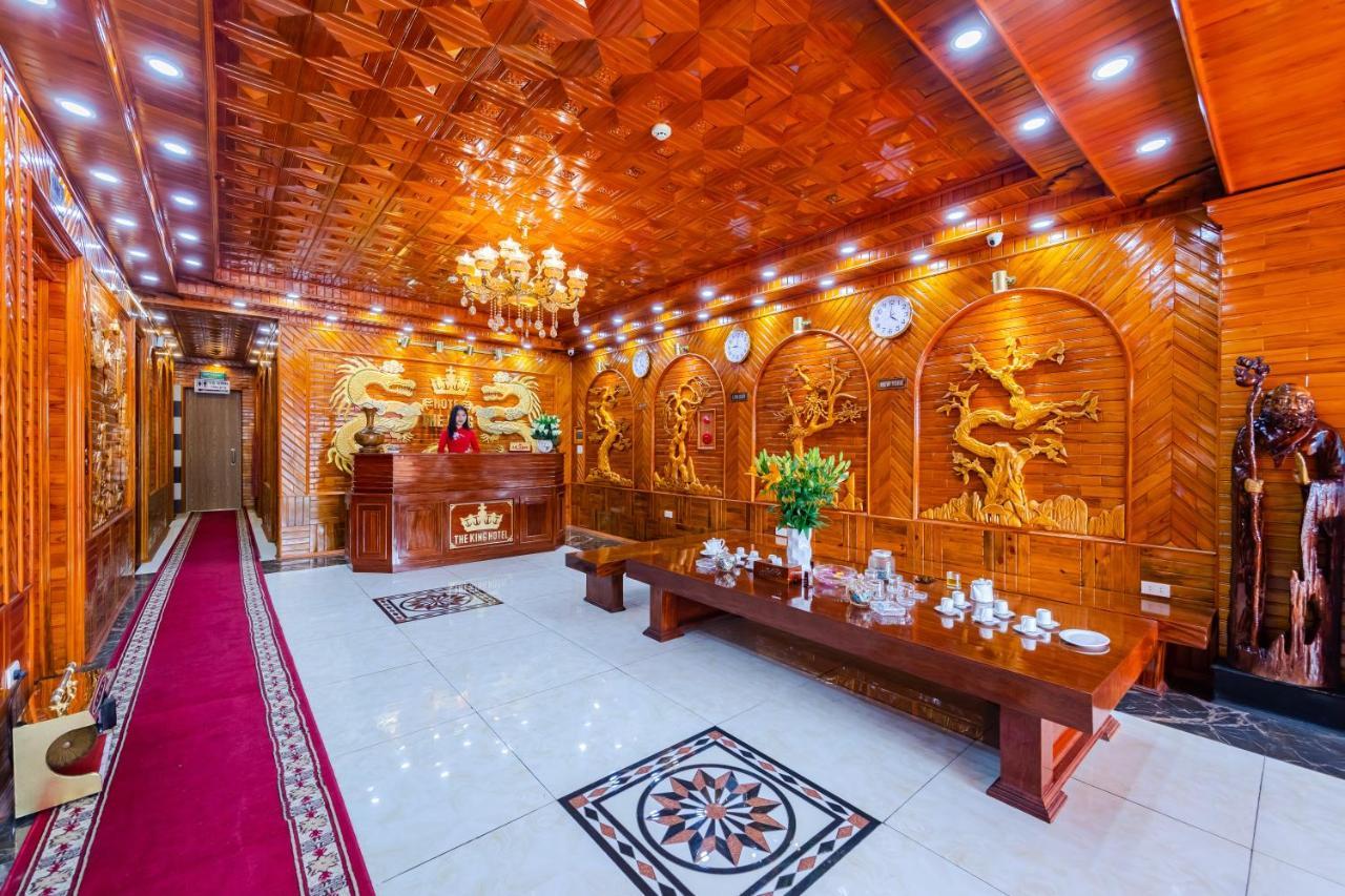 Theking Hotel Huong Gia Esterno foto