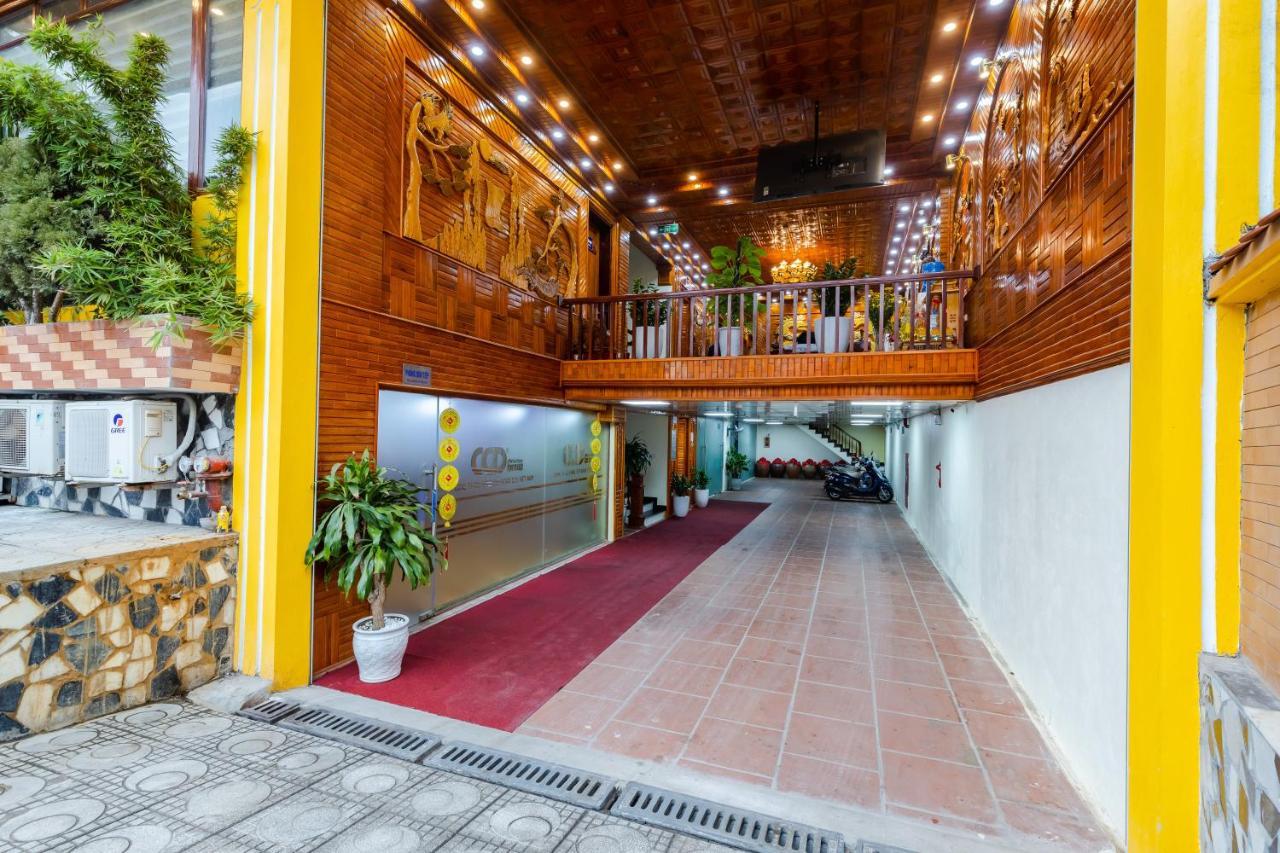 Theking Hotel Huong Gia Esterno foto