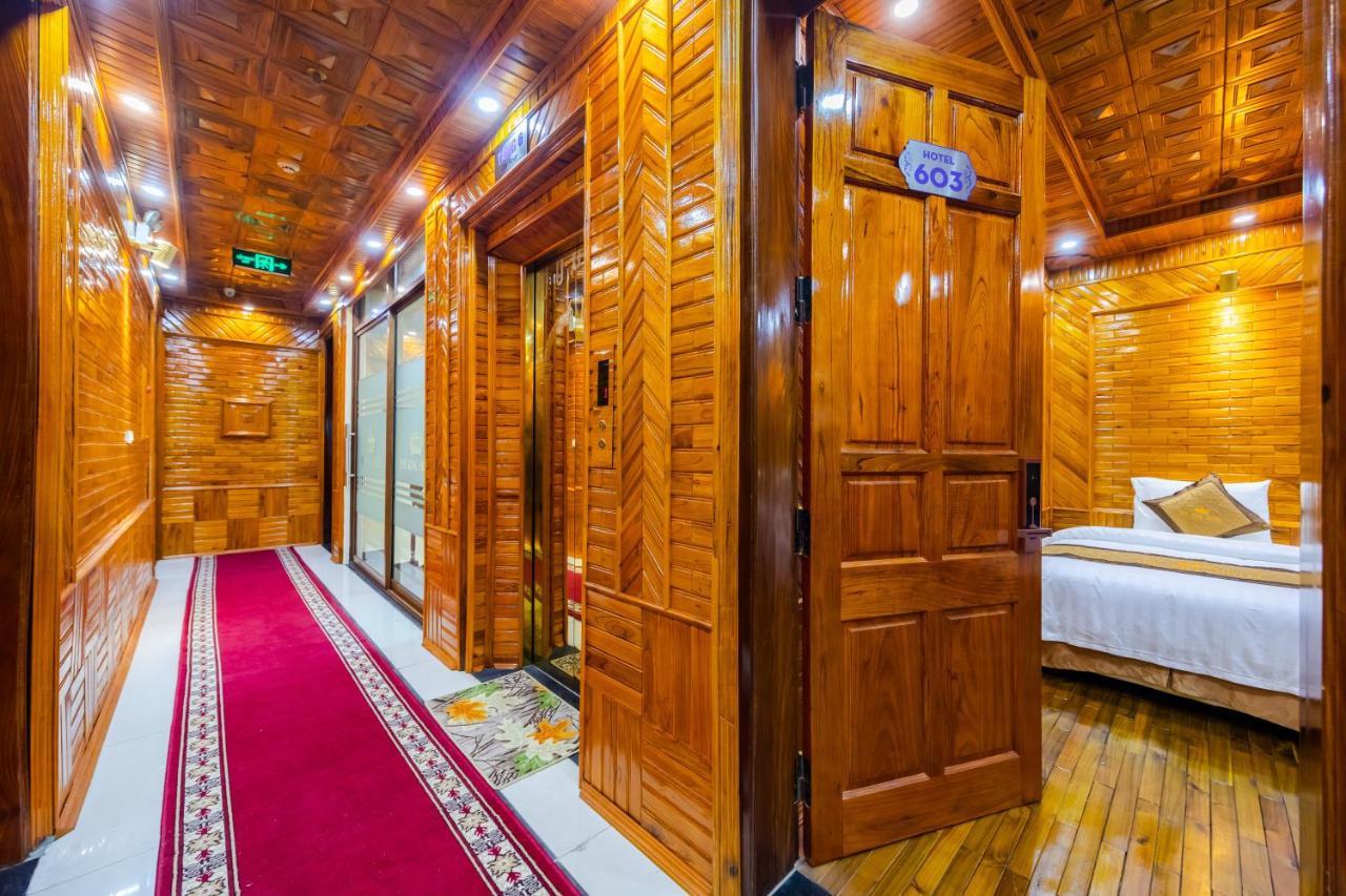Theking Hotel Huong Gia Esterno foto