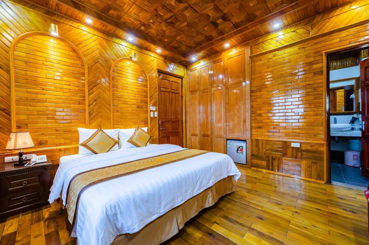 Theking Hotel Huong Gia Esterno foto
